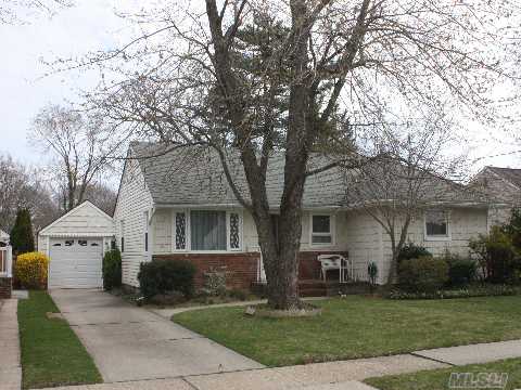 #1 photo, 1751 Jefferson Street, Seaford , NY 11783