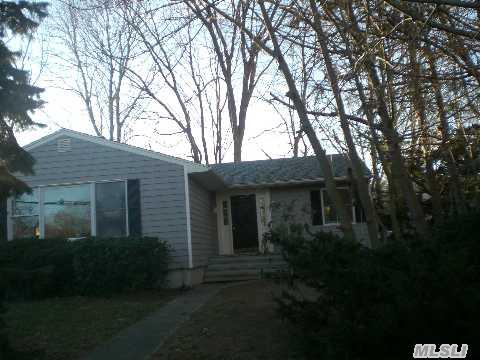 #1 photo, 14 Garden Avenue, サフォーク郡 Miller Place , NY 11764