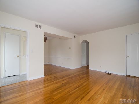 #1 photo, 322 E Penn Street, Long Beach , NY 11561