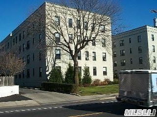 #1 photo, 230 Atlantic Avenue, नासाउ काउंटी Lynbrook , NY 11563