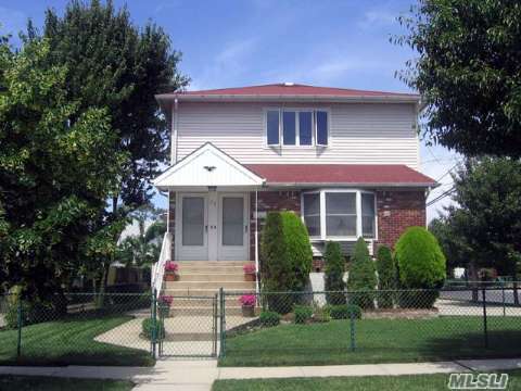 #1 photo, 72 2nd Avenue, ناسو East Rockaway , NY 11518