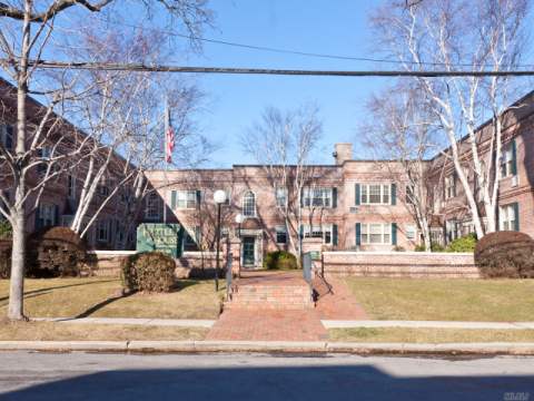 #1 photo, 75 Maine Avenue, Нассау ‖ Rockville Centre , NY 11570