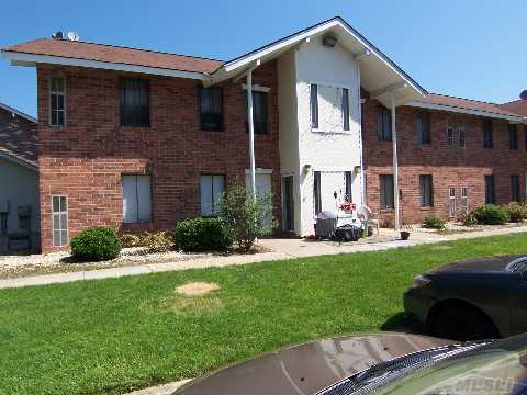 #1 photo, 18 Fargo Court, Coram , NY 11727