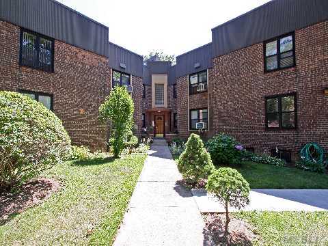 #1 photo, 22-60 79th Street, クイーンズ区 East Elmhurst , NY 11370