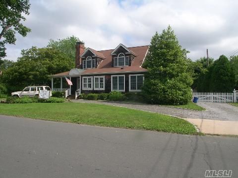 #1 photo, 41 Muncy Avenue, West Babylon , NY 11704