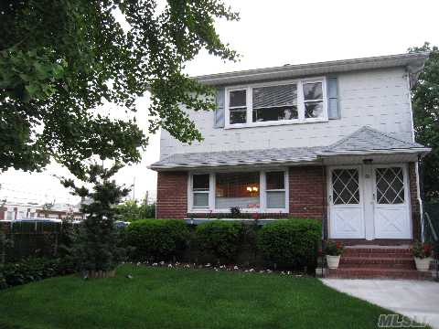 #1 photo, 86 S Corona Avenue, ナッソー郡 Valley Stream , NY 11580