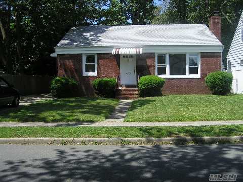 #1 photo, 2100 Lindgren Street, Merrick , NY 11566