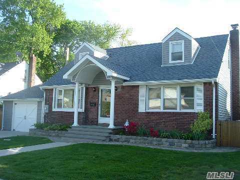 #1 photo, 1109 Washington Avenue, Westbury , NY 11590