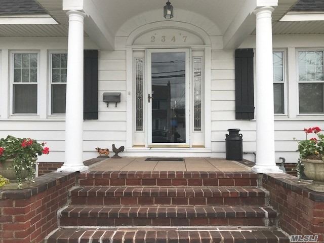 #1 photo, 2347 Newbridge Road, ナッソー郡 Bellmore , NY 11710