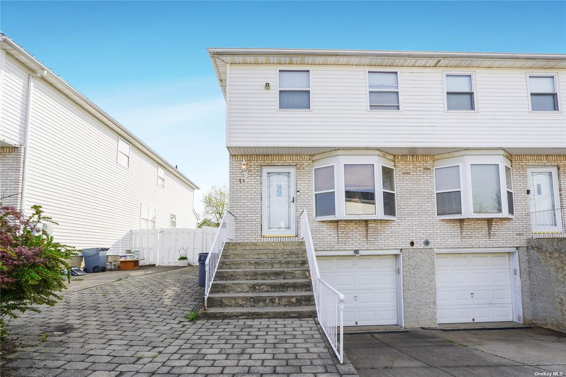 #1 photo, 11 N Edo Court, Staten Island , NY 10309