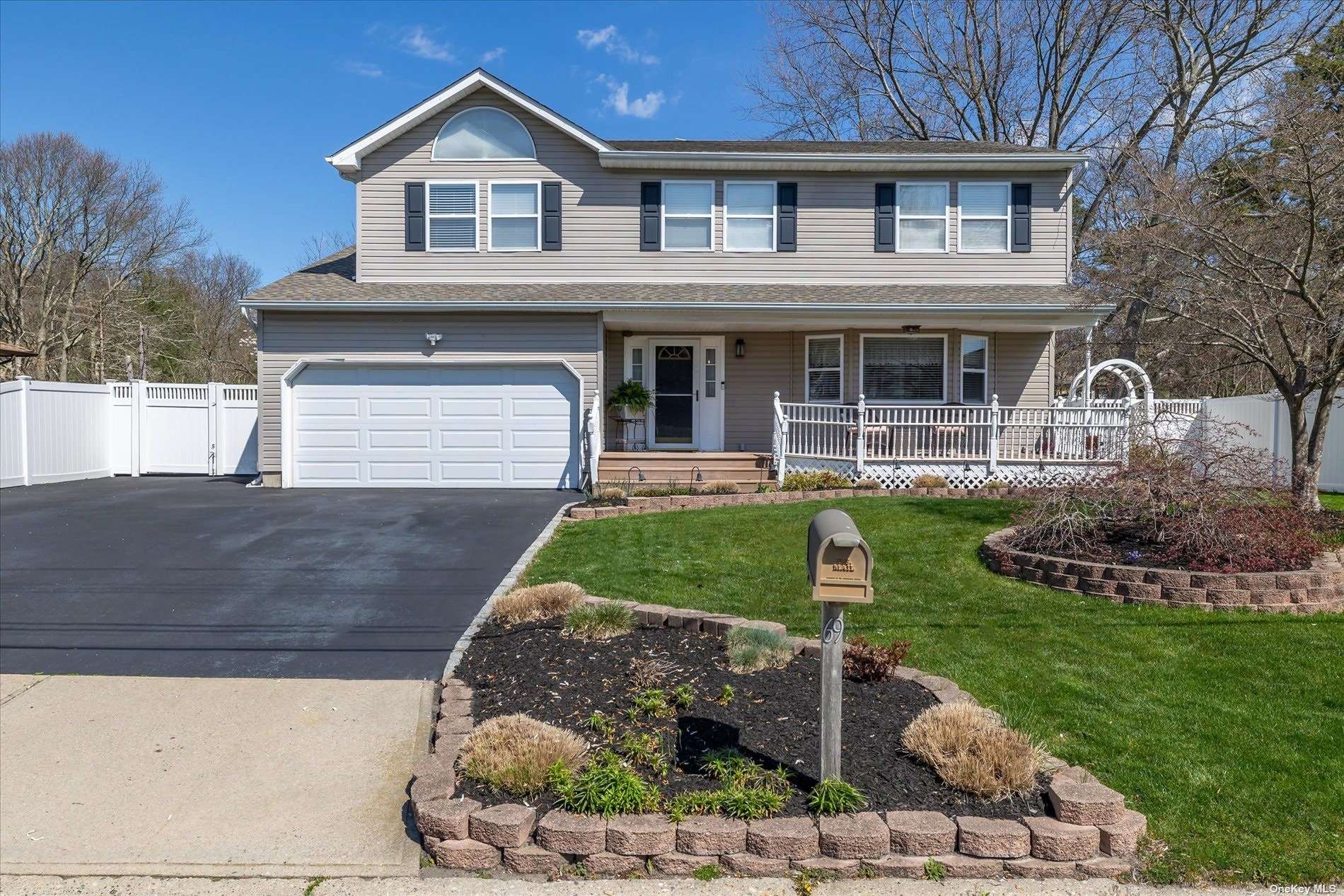 #1 photo, 69 Presford Drive, Shirley , NY 11967