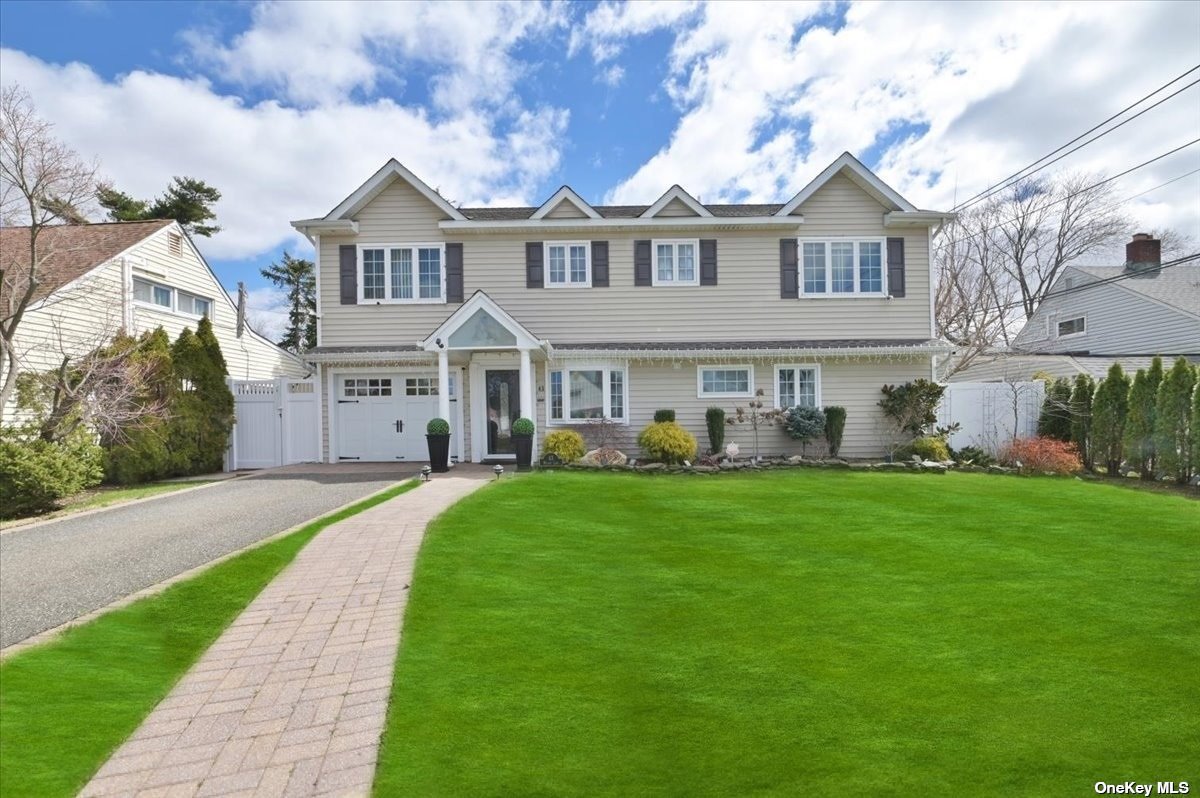 #1 photo, 43 Mellow Lane, Westbury , NY 11590