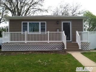 #1 photo, 693 N Hamilton Avenue, Lindenhurst , NY 11757