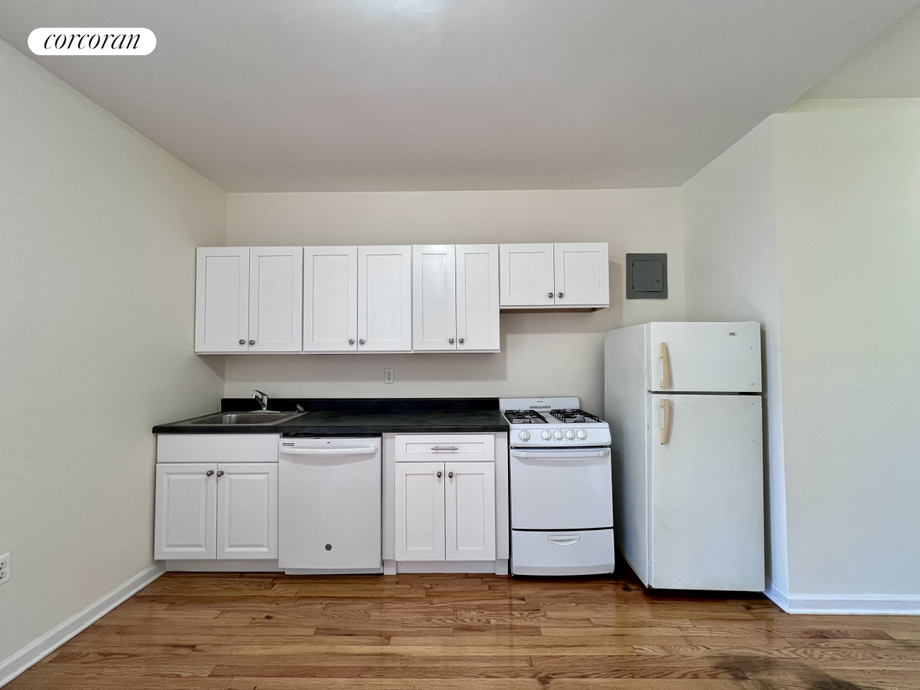 #1 photo, 302 QUINCY Street, 布鲁克林 Bedford Stuyvesant , NY 11216