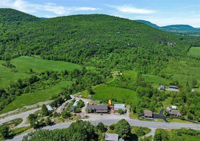 #29 photo, 729 State Route 9N, Ticonderoga , NY 12883