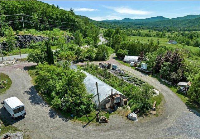 #22 photo, 729 State Route 9N, Ticonderoga , NY 12883