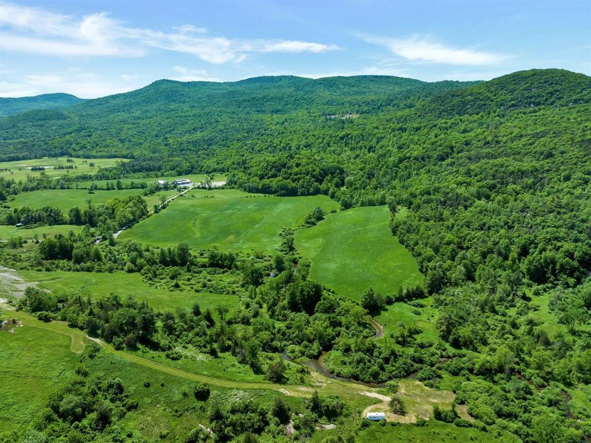 #24 photo, 729 State Route 9N, Ticonderoga , NY 12883