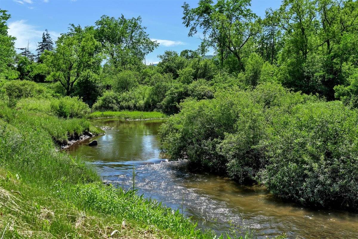 #33 photo, 729 State Route 9N, Ticonderoga , NY 12883