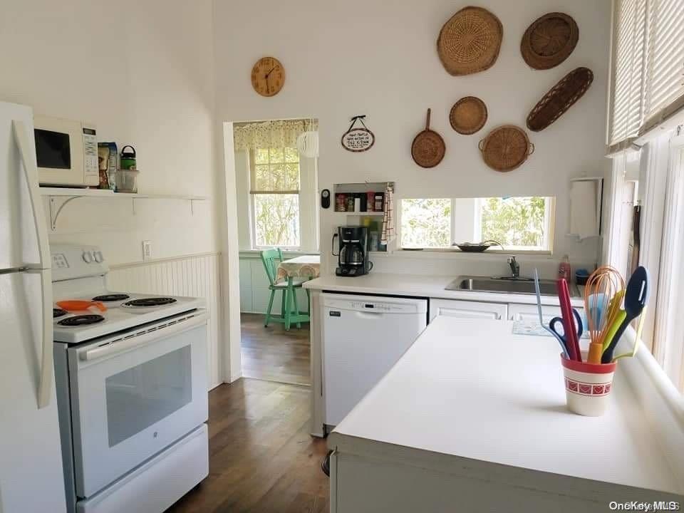 #3 photo, 276 Cottage Walk, Ocean Beach , NY 11770