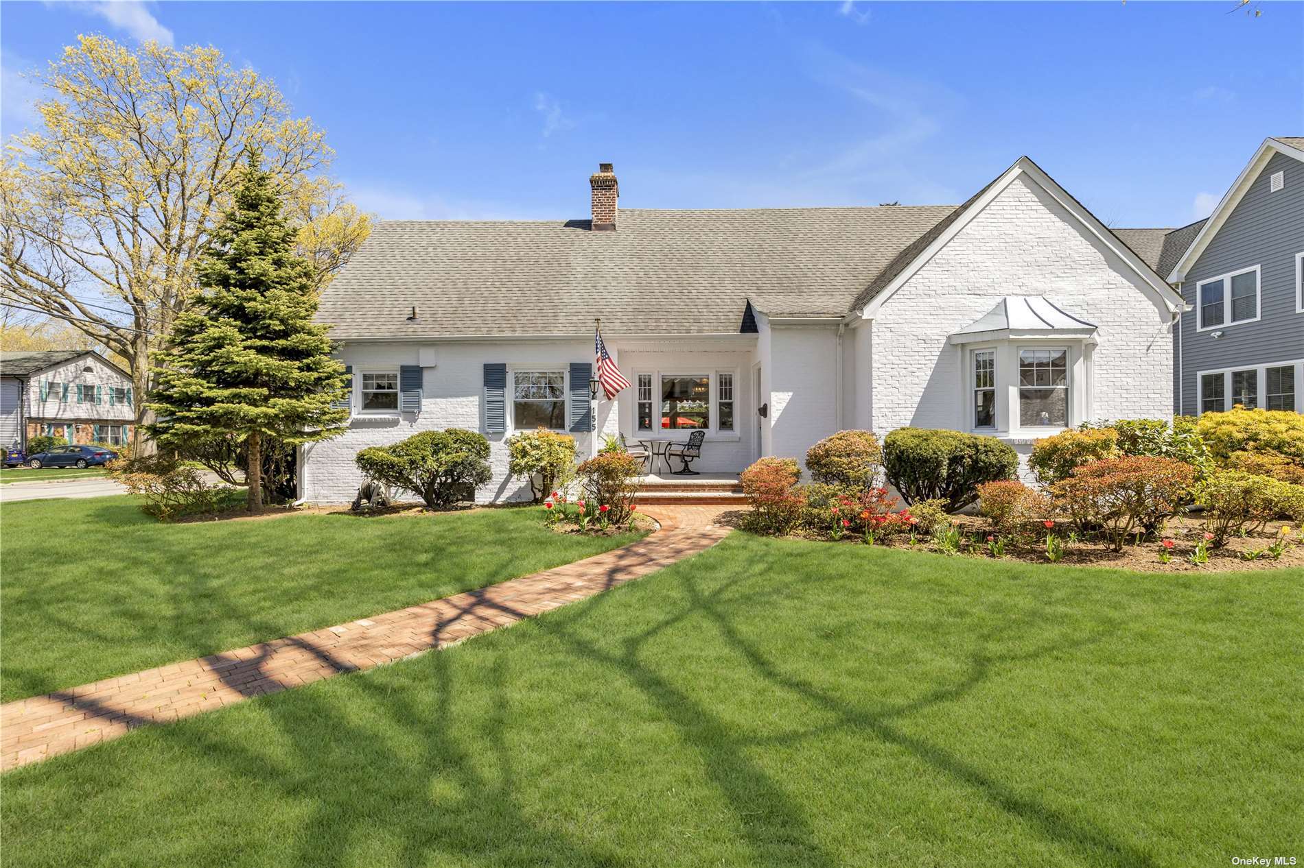 #1 photo, 155 Beech Street, ナッソー郡 Floral Park , NY 11001