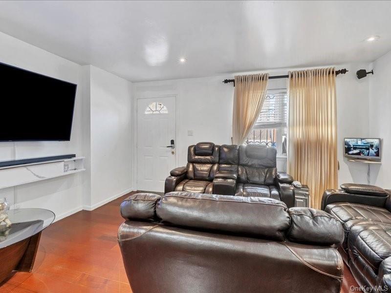 #2 photo, 1207 Findlay Avenue, ブロンクス区 Bronx , NY 10456