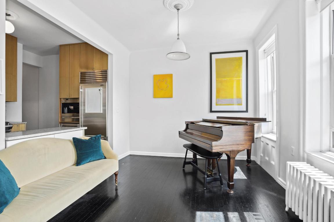 #1 photo, 125 E 4TH Street 27, 曼哈頓 东村区 East Village , NY 10003