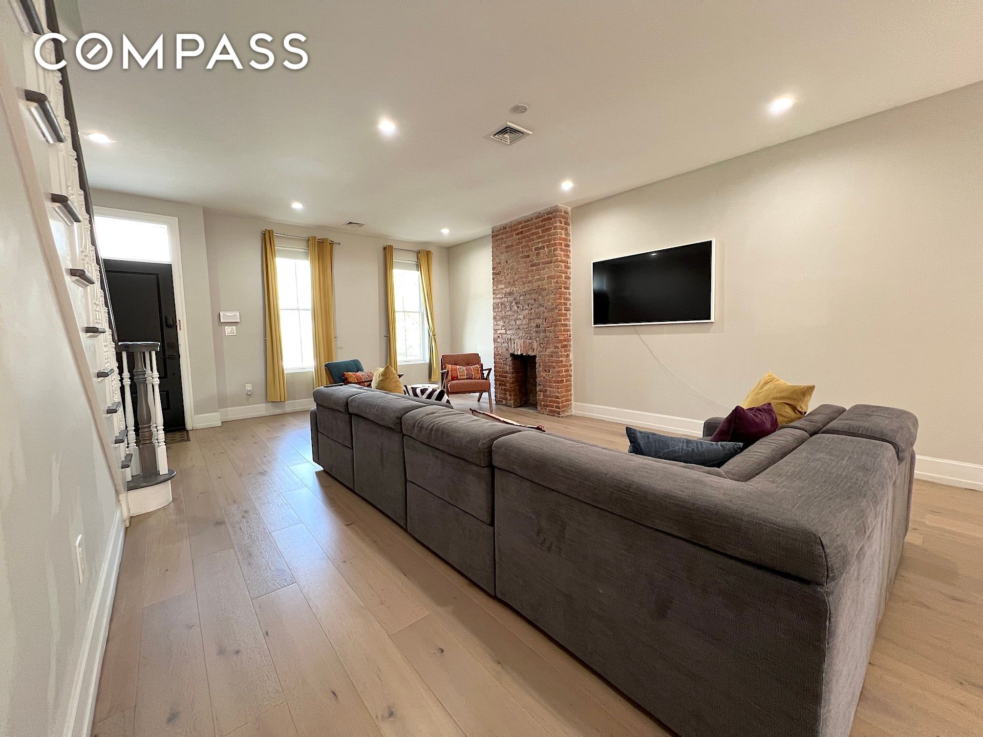 #1 photo, 139 Rochester Avenue, Weeksville , NY 11213