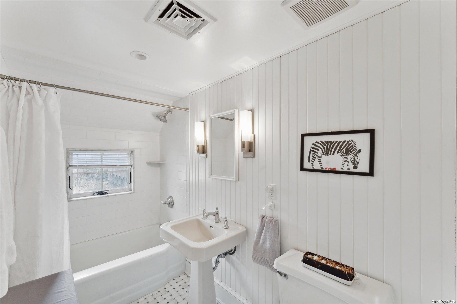 #20 photo, 17 Woodbridge Lane, Westhampton Beach , NY 11978