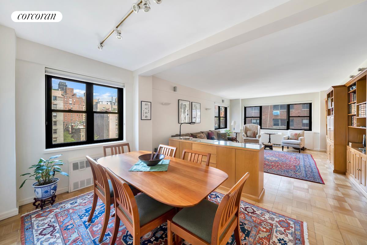 #1 photo, 165 E 72ND Street, Lenox Hill , NY 10021