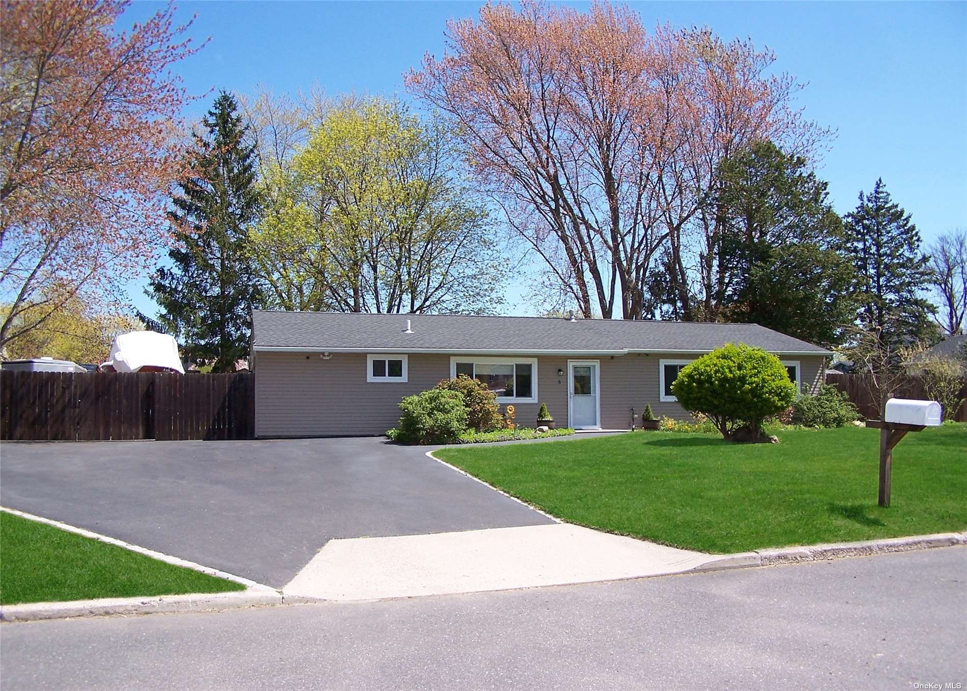 #1 photo, 5 Kristina Street, East Patchogue , NY 11772