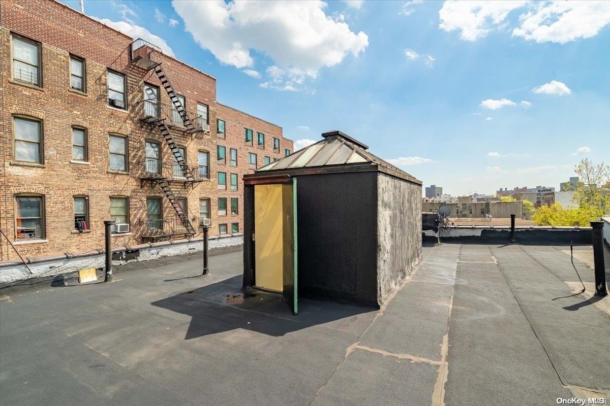 #10 photo, 2466/2468 Beaumont Avenue, ブロンクス区 Bronx , NY 10458