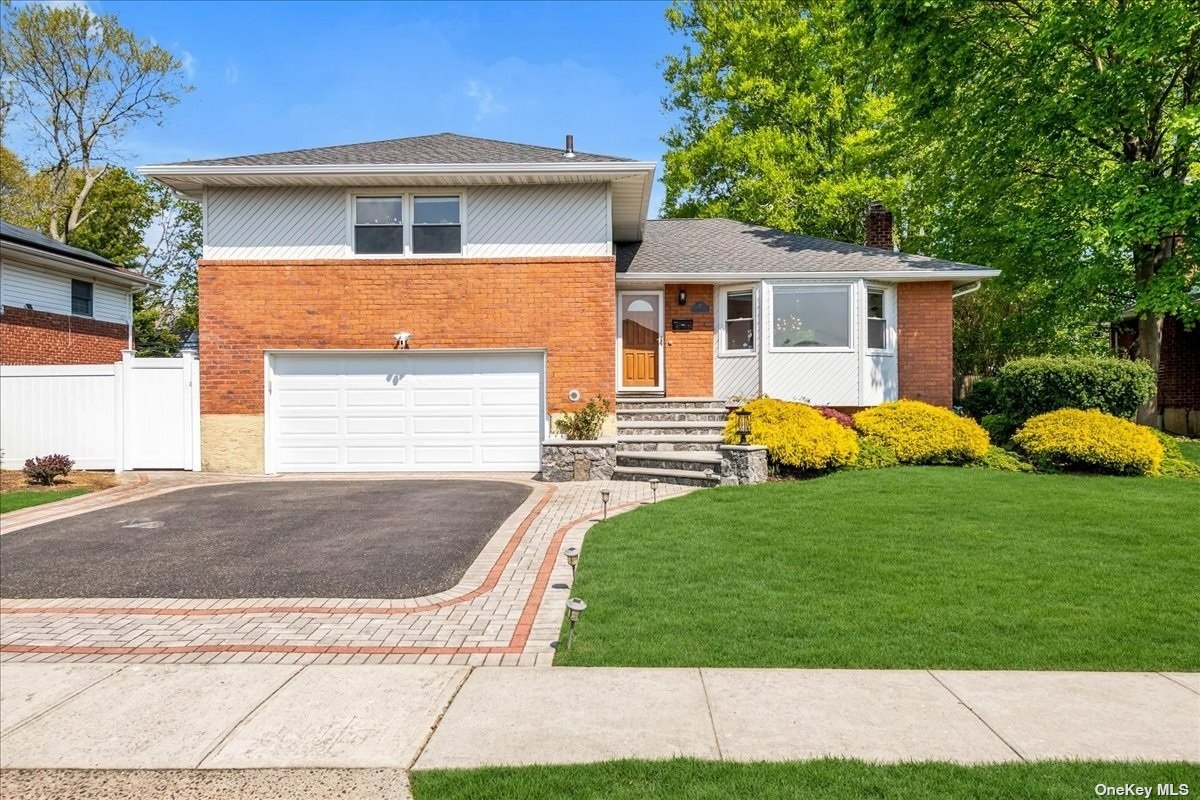 #1 photo, 37 Stuart Drive, Syosset , NY 11791