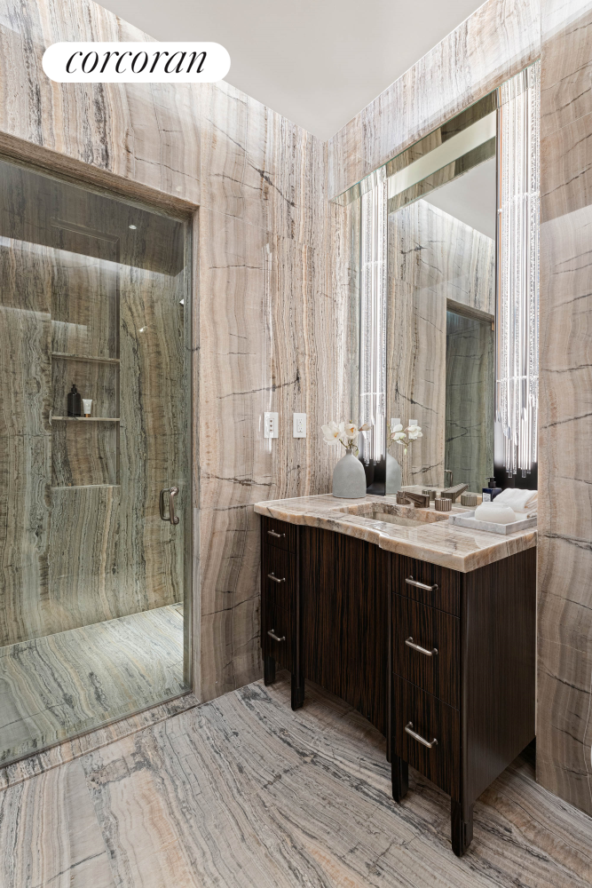 #19 photo, 111 W 57TH Street, マンハッタン Central Park South , NY 10019