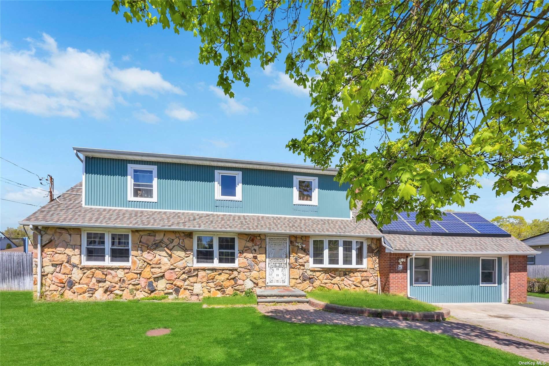 #1 photo, 15 Dalton Road, Bay Shore , NY 11706
