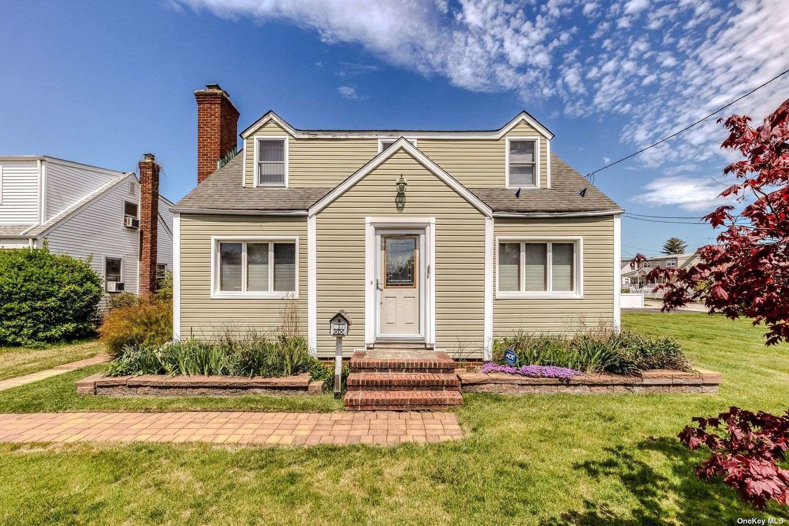 #1 photo, 1711 Camp Avenue, Merrick , NY 11566