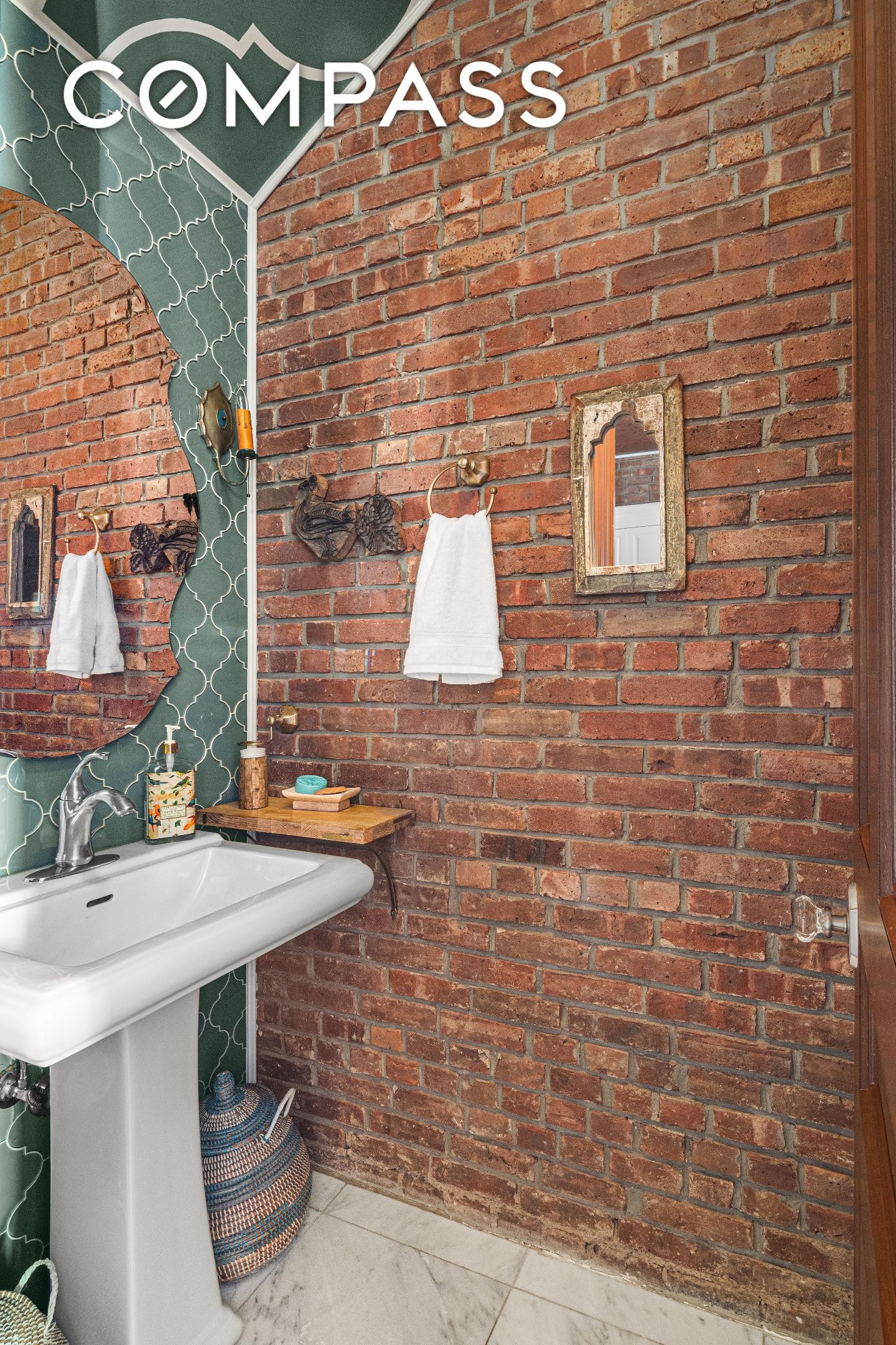 #17 photo, 145 W 126th Street, マンハッタン Central Harlem , NY 10027