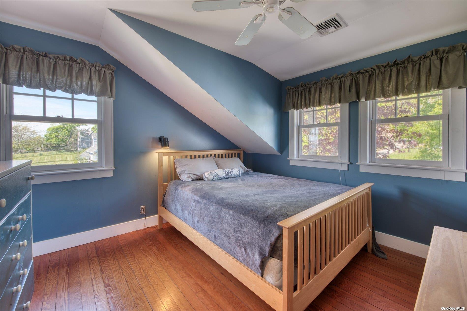 #14 photo, 20715 Main Road, Orient , NY 11957