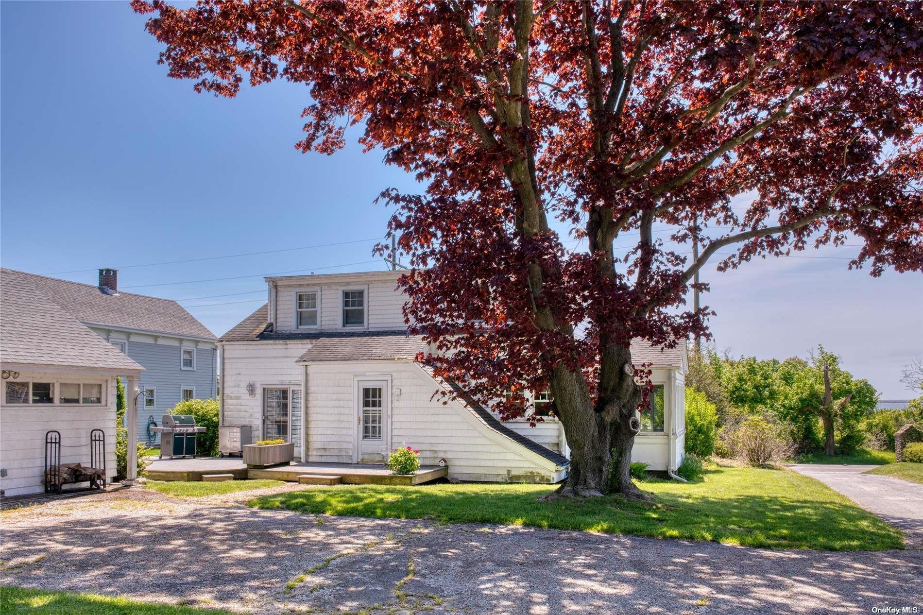 #15 photo, 20715 Main Road, Orient , NY 11957