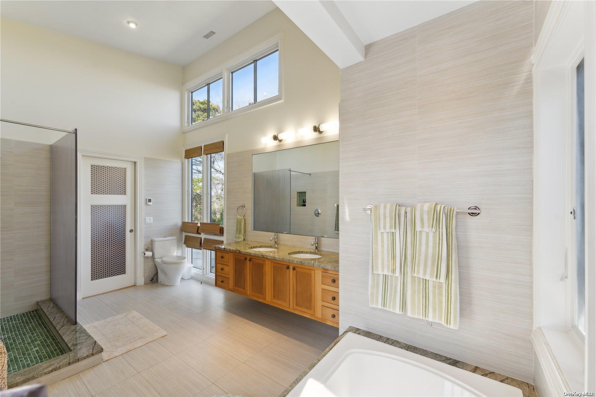 #13 photo, 32 Tuthill Lane, サフォーク郡 Remsenburg , NY 11960