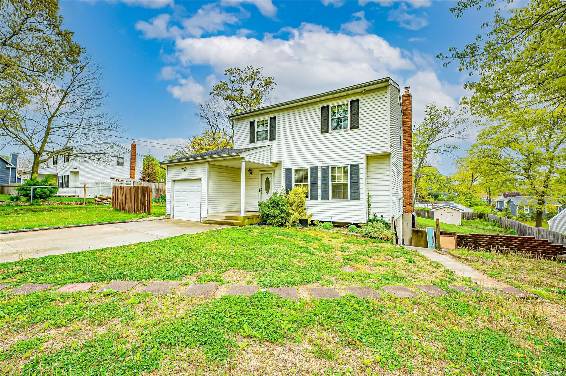 #1 photo, 7 Peach Street, সাফোক কাউন্টি Central Islip , NY 11722