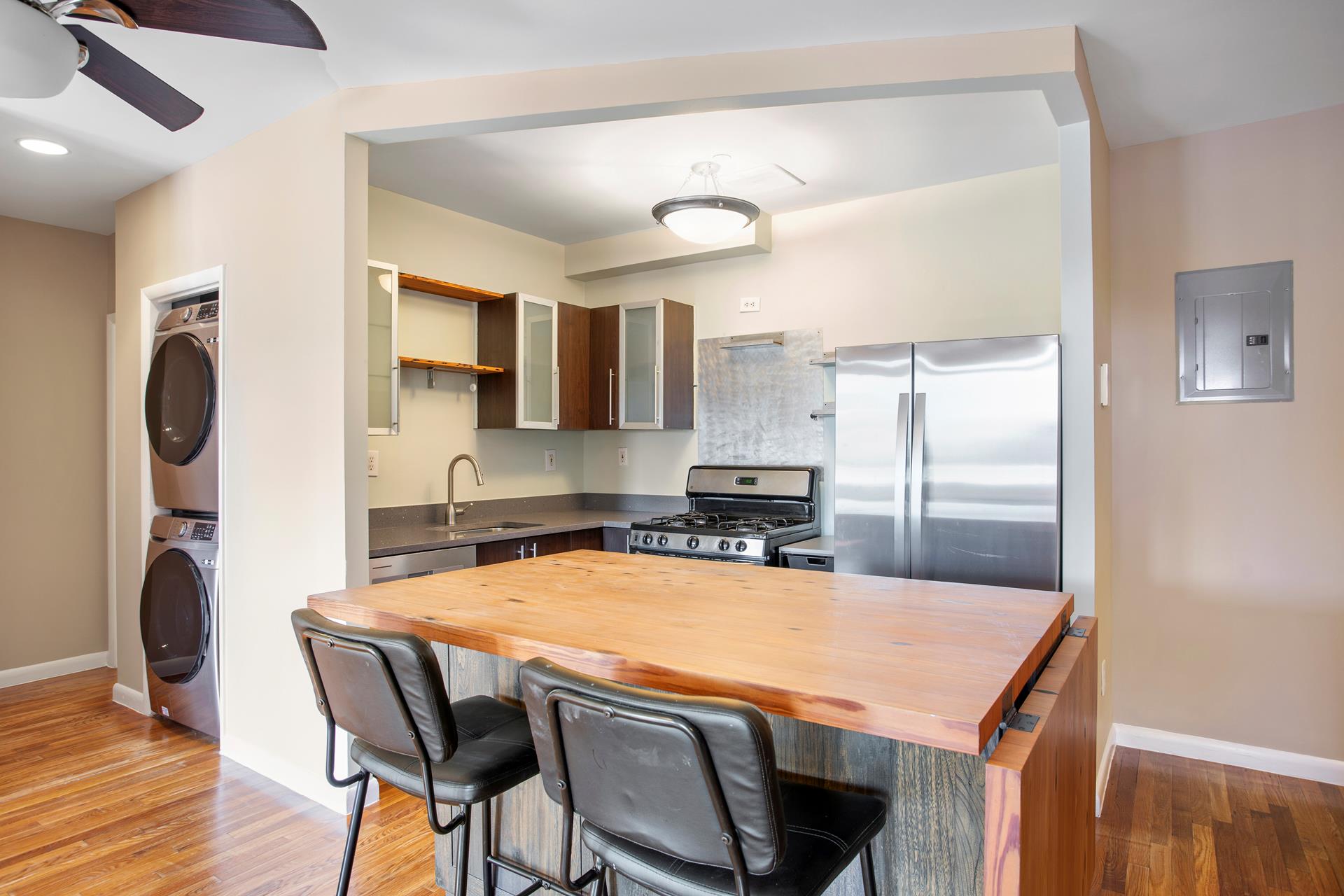 #1 photo, 2233 CATON Avenue, 布鲁克林 夫拉特布什 Flatbush , NY 11226