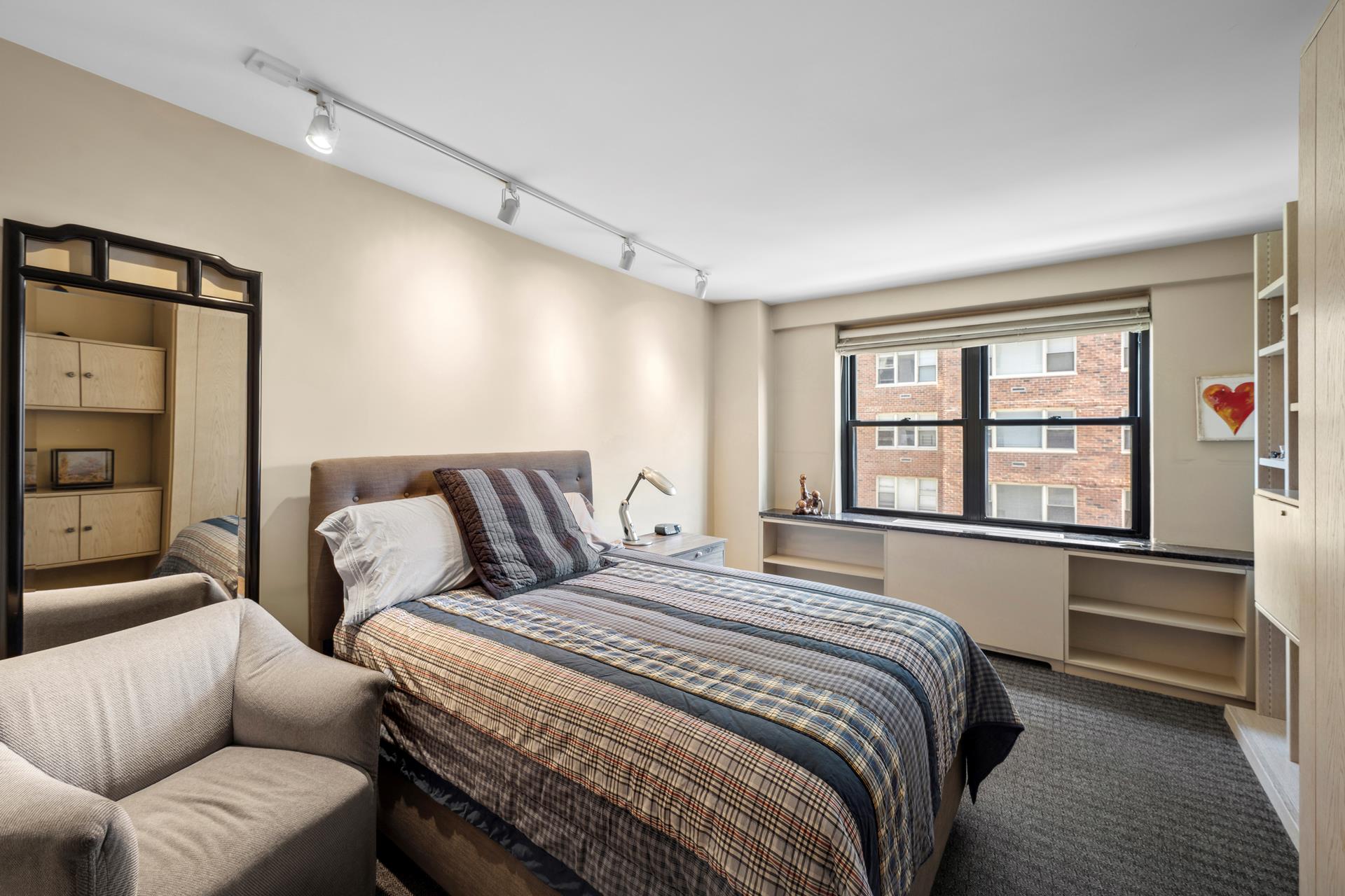 #15 photo, 196 E 75TH Street, マンハッタン Lenox Hill , NY 10021