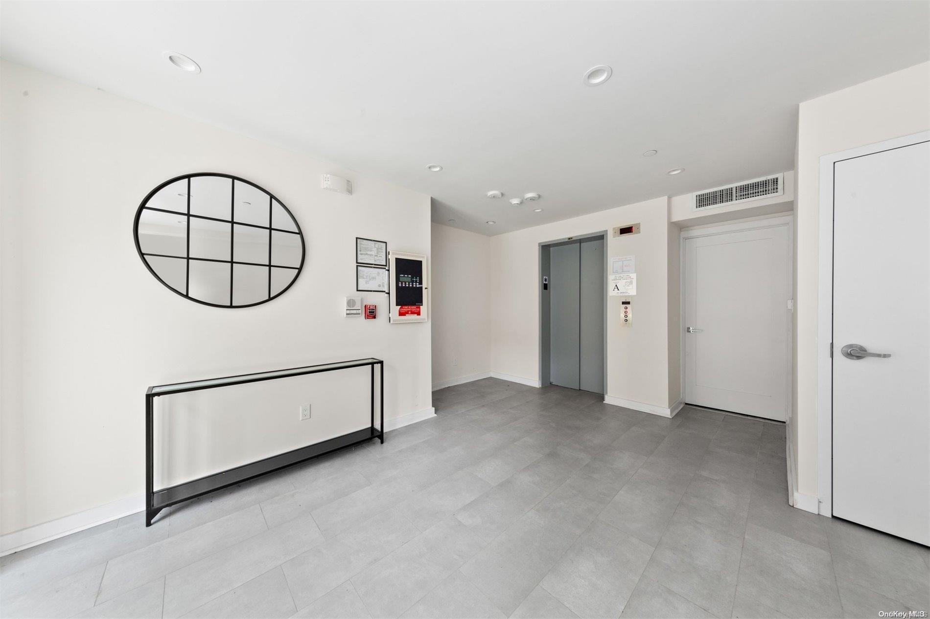 #4 photo, 23-23 30th Road, クイーンズ区 Astoria , NY 11102