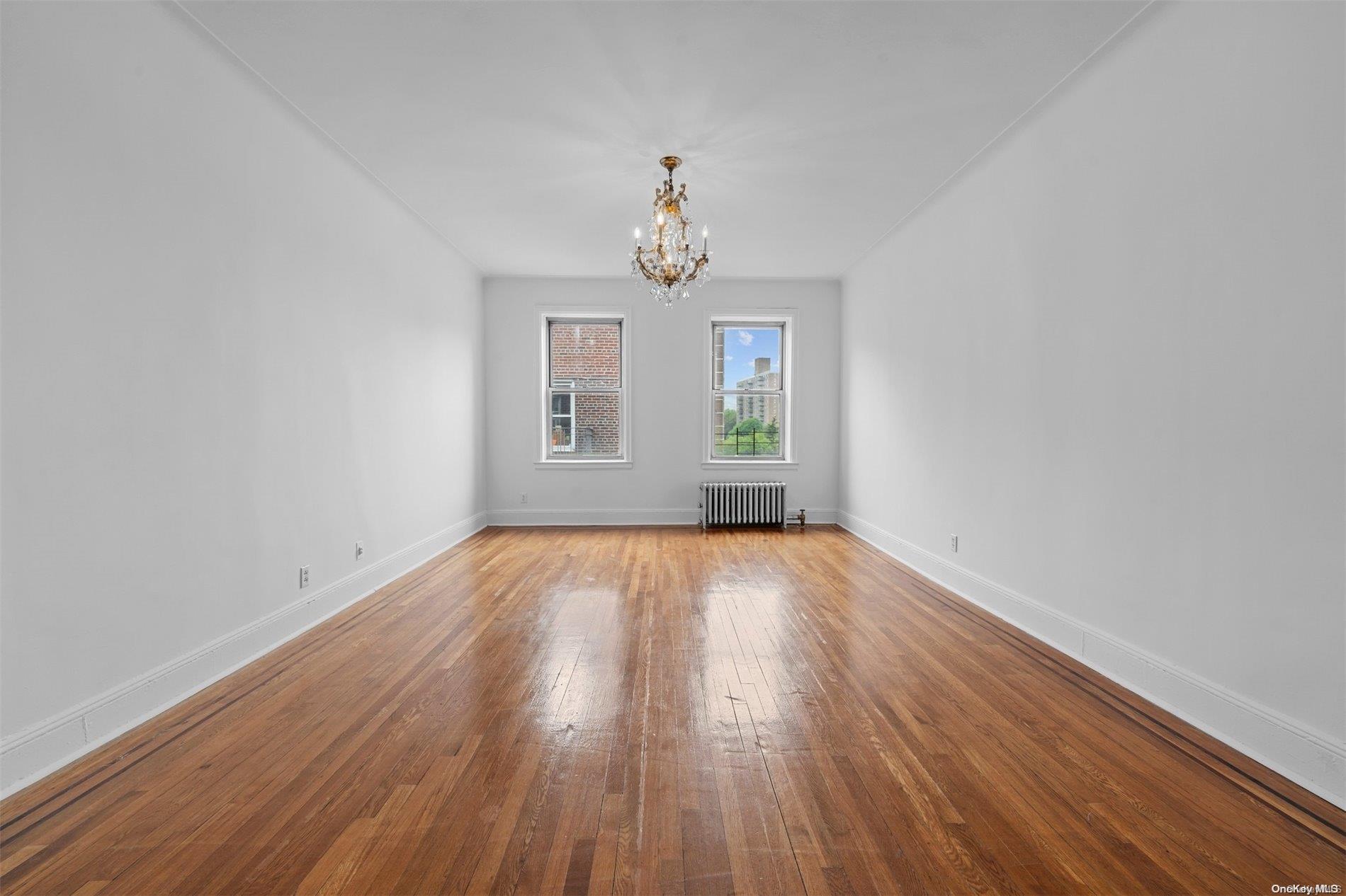 #15 photo, 59-11 Queens Blvd, কুইন্‌স Woodside , NY 11377