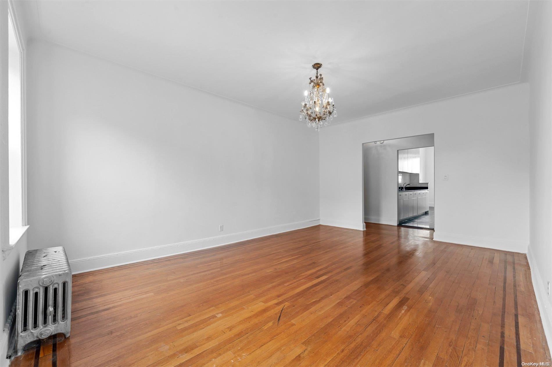 #17 photo, 59-11 Queens Blvd, কুইন্‌স Woodside , NY 11377