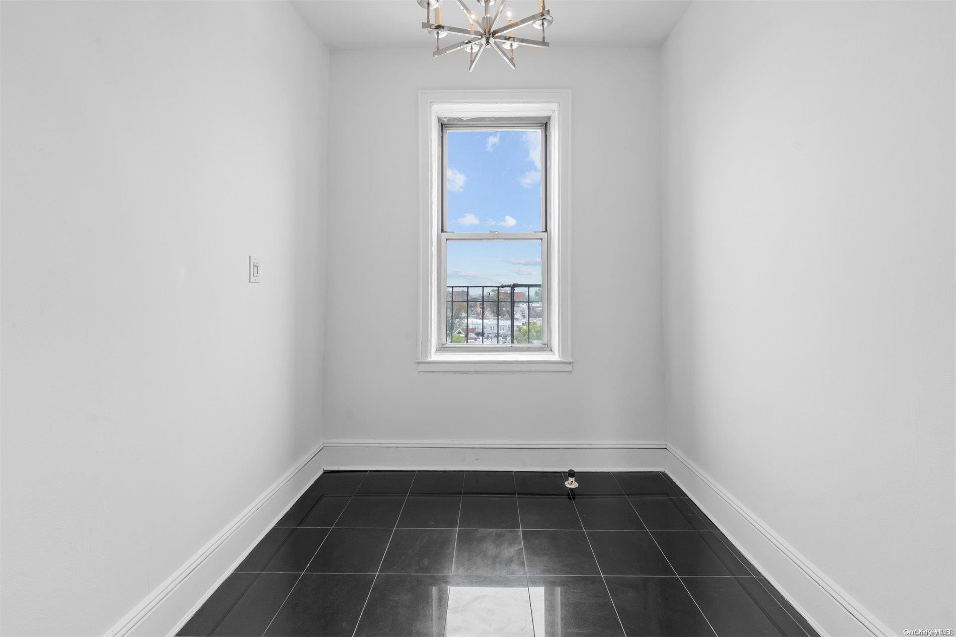 #8 photo, 59-11 Queens Blvd, কুইন্‌স Woodside , NY 11377