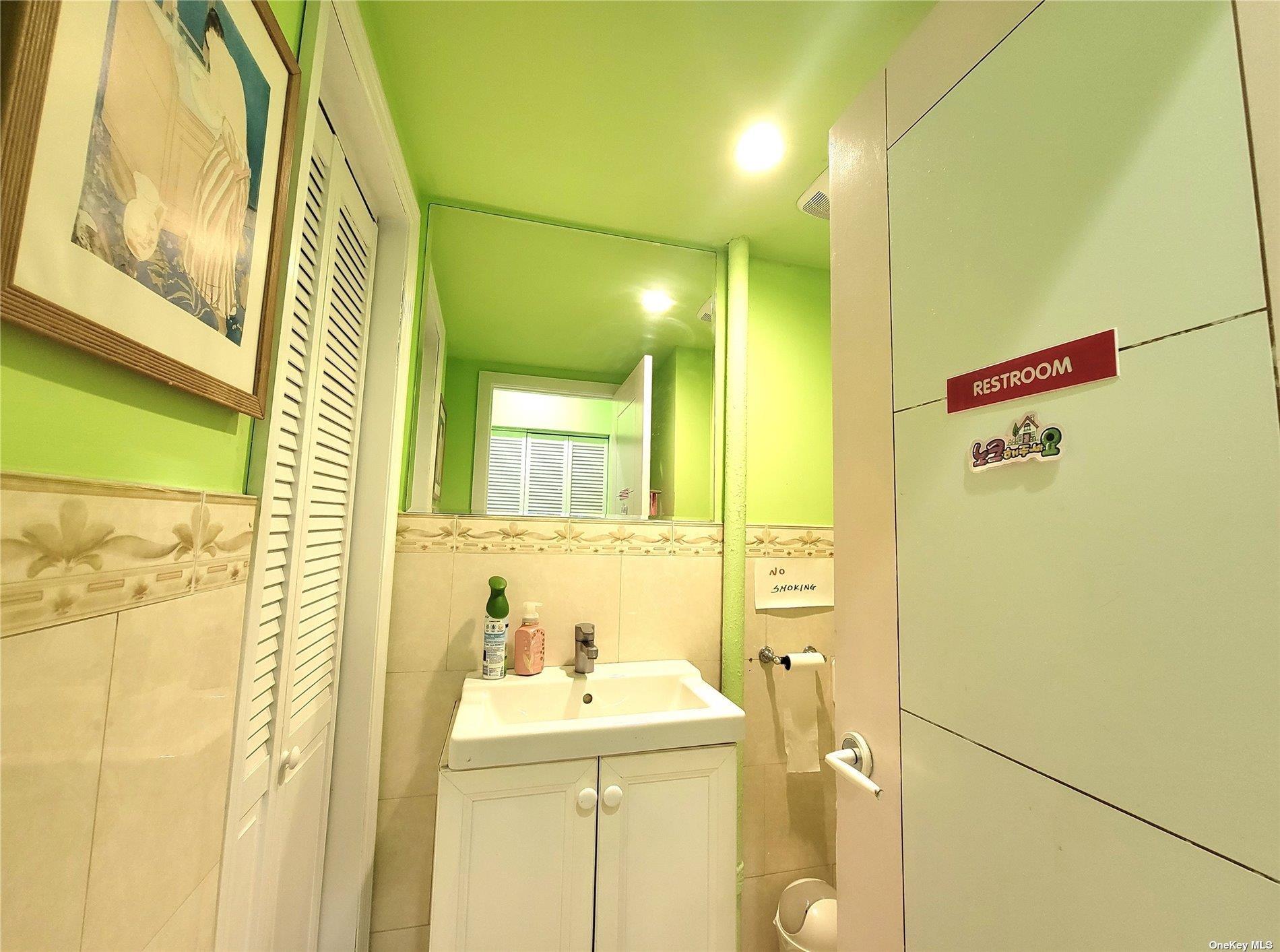 #15 photo, 161-07 Northern Boulevard, クイーンズ区 Flushing , NY 11358