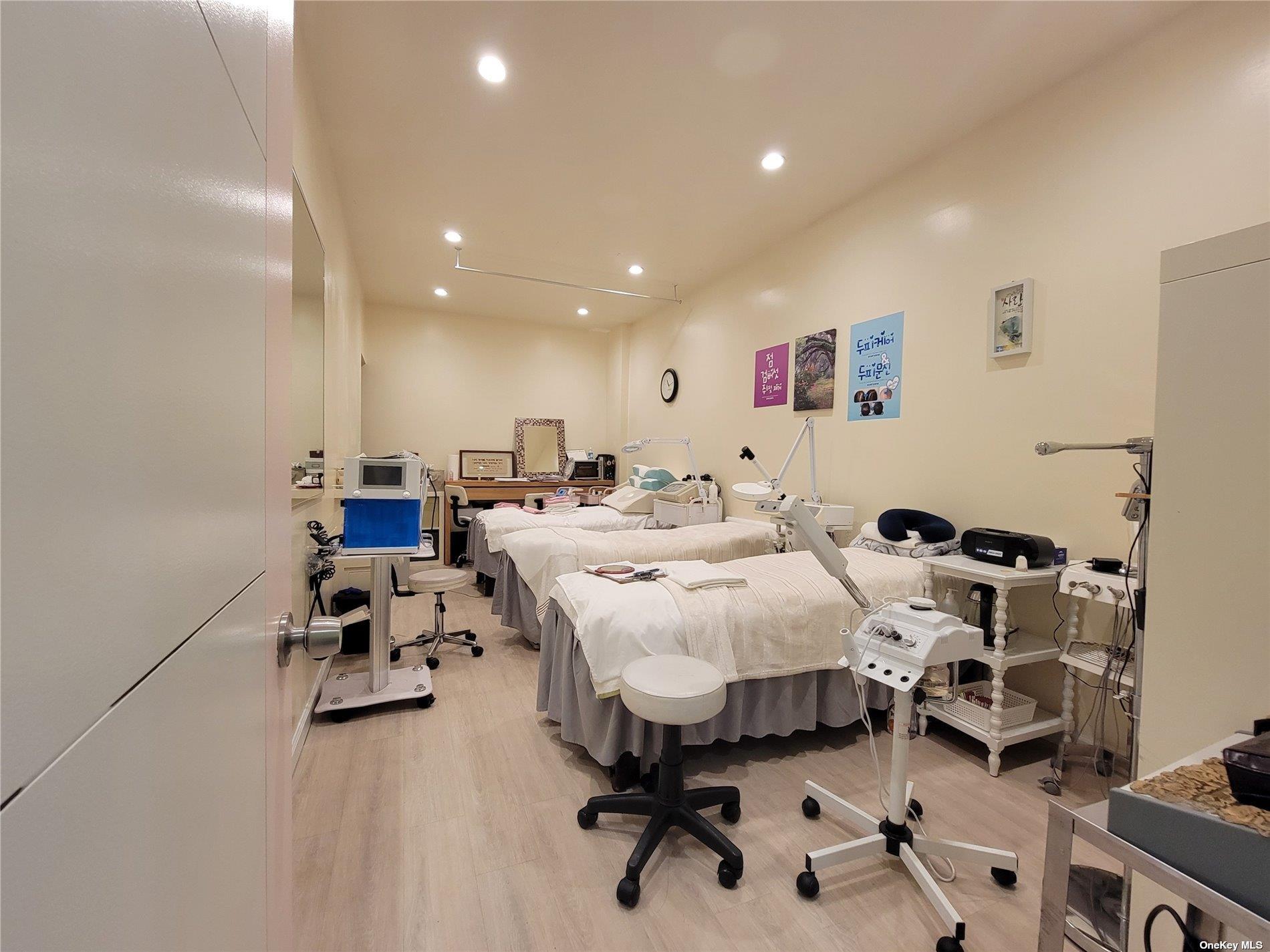 #17 photo, 161-07 Northern Boulevard, クイーンズ区 Flushing , NY 11358