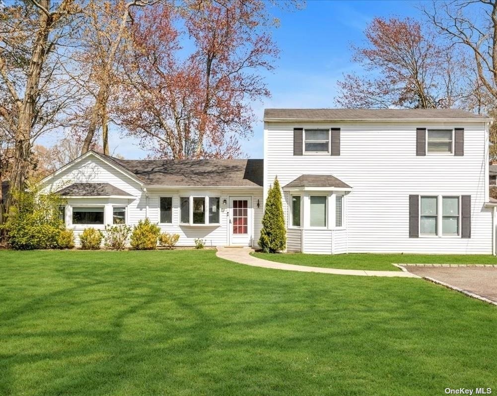 #1 photo, 199 Livingston Avenue, Babylon , NY 11702