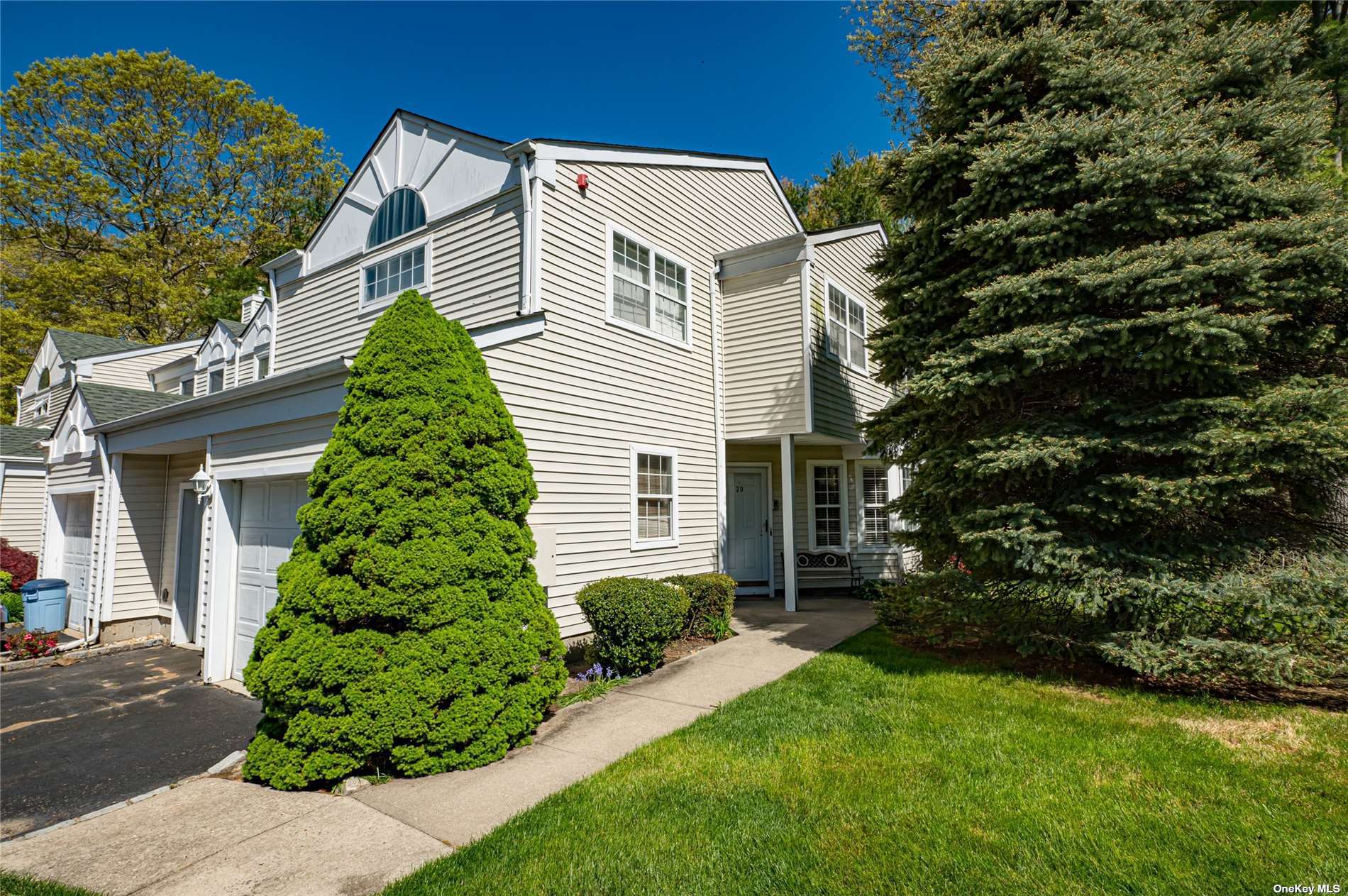 #1 photo, 20 Pidgeon Court, Саффолк ‖ Manorville , NY 11949